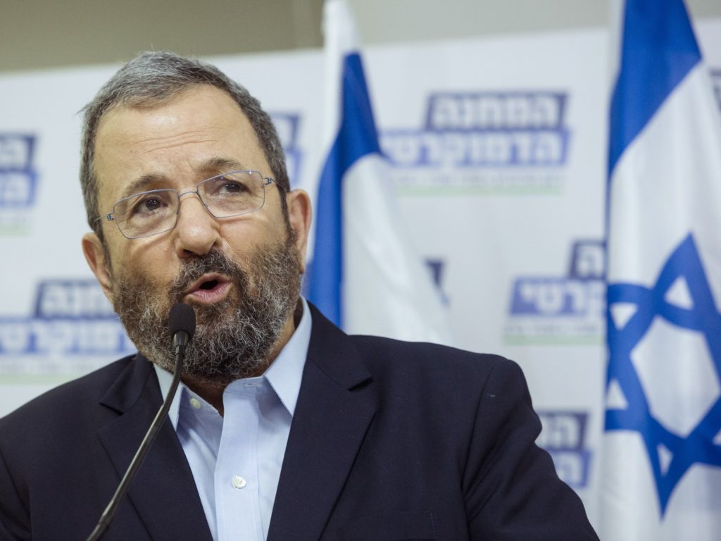 إيهود باراك: يجب إعطاء الأولوية لإسقاط حكومة نتنياهو