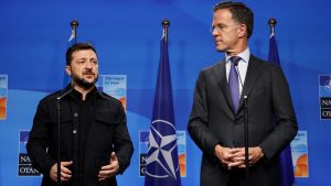 تعزيز الاستثمارات في الدفاع الأوكراني وتوقف روسيا عن الحصول على معداتك ، يخبر Zelenskyy الناتو