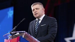 لماذا قام روبرت فيتو فيتو بعقوبات الاتحاد الأوروبي الجديدة على روسيا؟ المال هو المفتاح