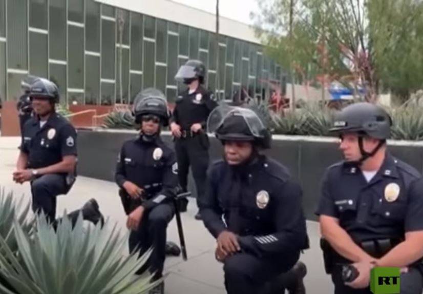 وكالة الهجرة الأمريكية تستخدم طائرات مسيرة لمراقبة متظاهري لوس أنجلوس