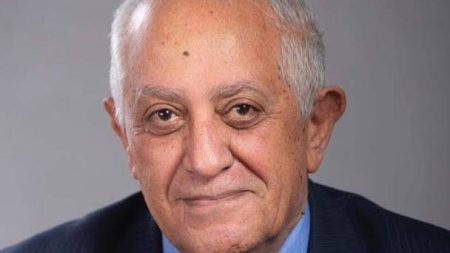 ماراثون من النضال.. المستكاوي يهنئ منتخب الإمارات بالفوز على الجزائر