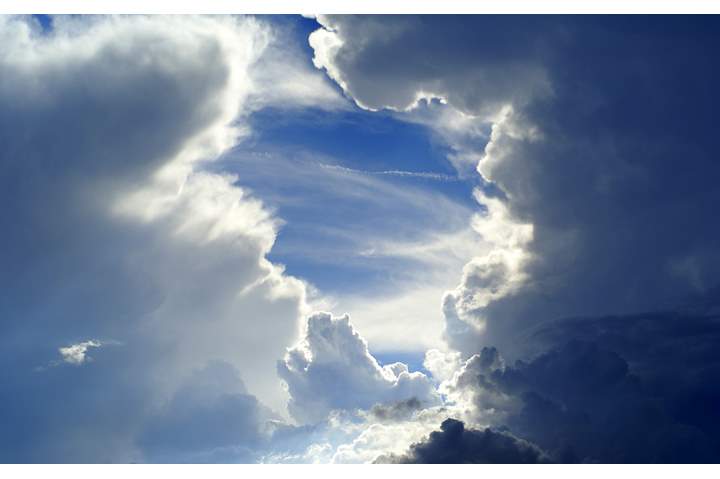 ليلة النصف من شعبان انتهت بأذان الفجر.. فهل خسرت دعاء المعجزات؟