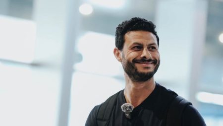 محمد الشناوي في تشكيل الأفضل بمجموعات أمم أفريقيا