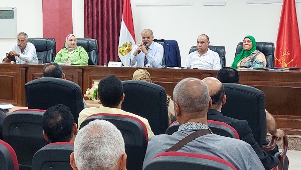 أنتم في مهمة وطنية.. وكيل تعليم بورسعيد يجتمع برؤساء لجان امتحانات الثانوية العامة أنتم في مهمة وطنية.. وكيل تعليم بورسعيد يجتمع برؤساء لجان امتحانات الثانوية العامة