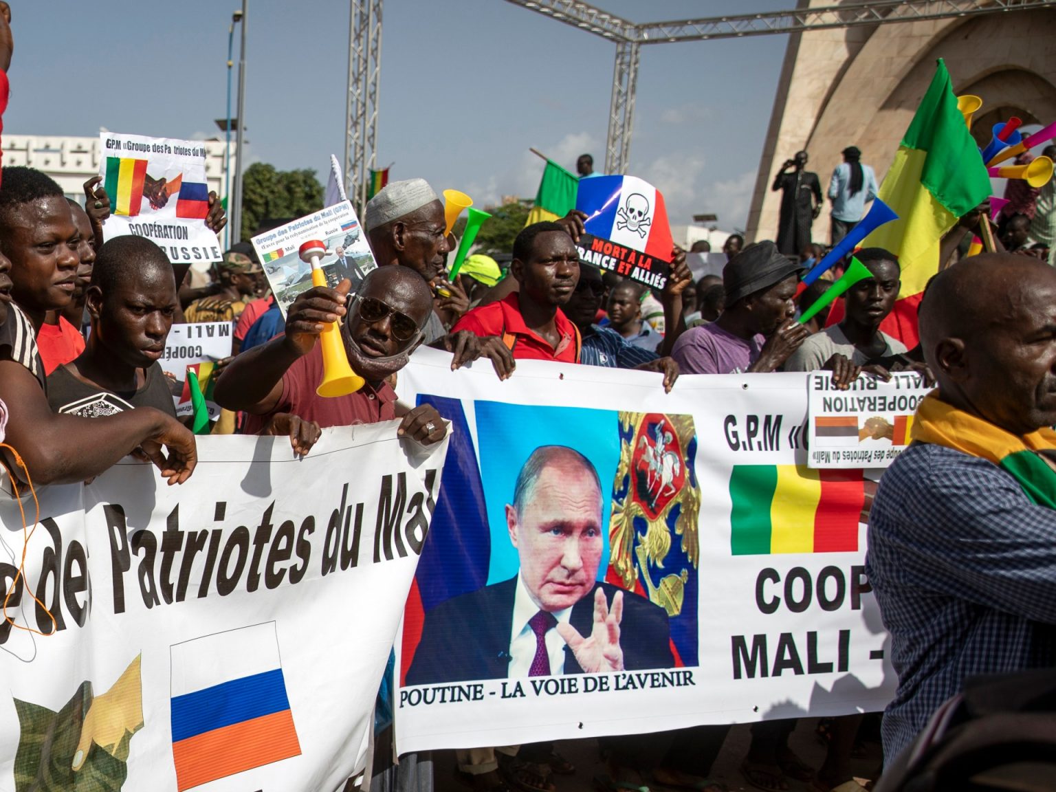 موسكو تعتزم توسيع وتعزيز وجودها في أفريقيا