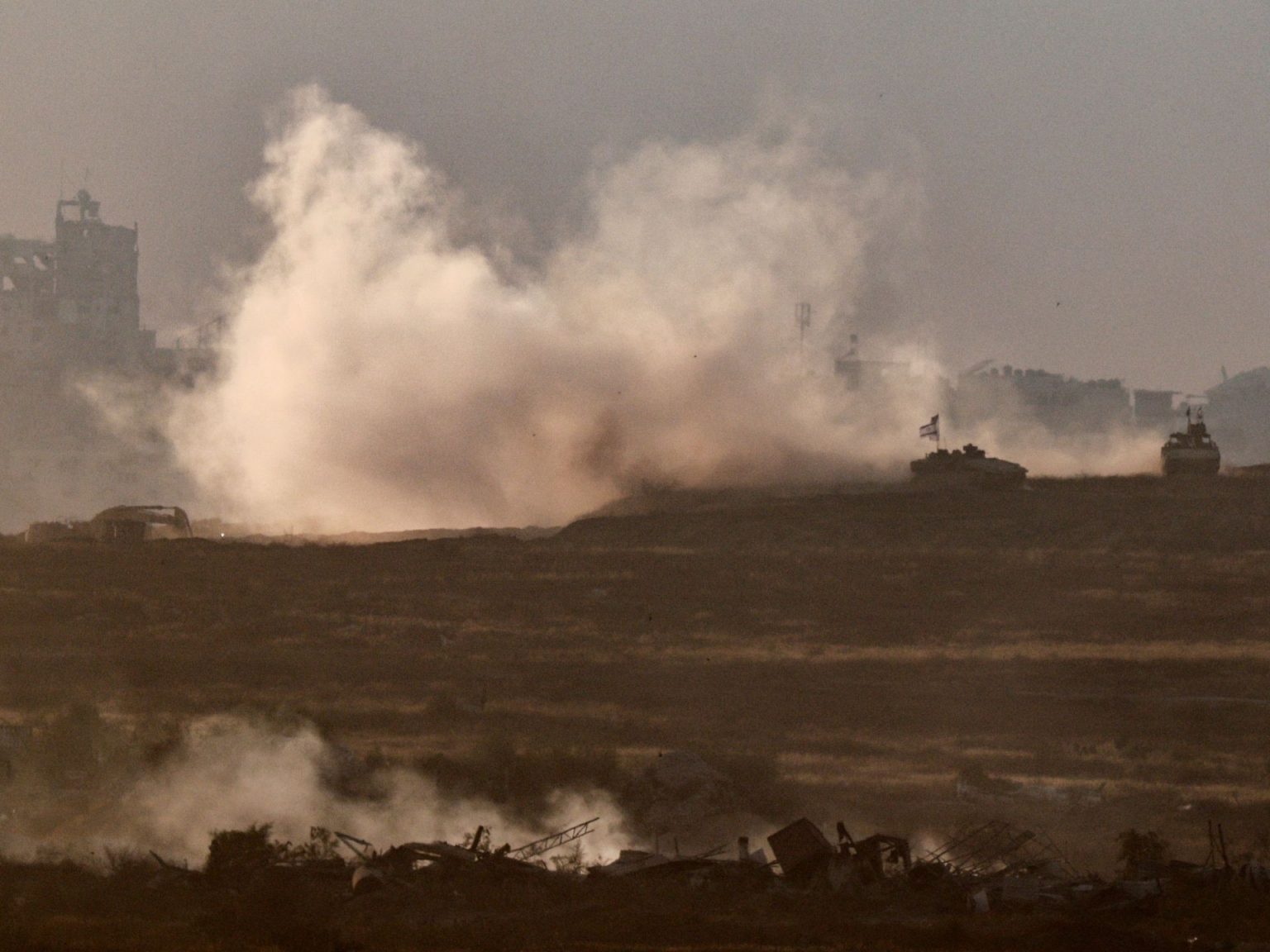 انقطاع كامل للإنترنت والاتصالات في غزة