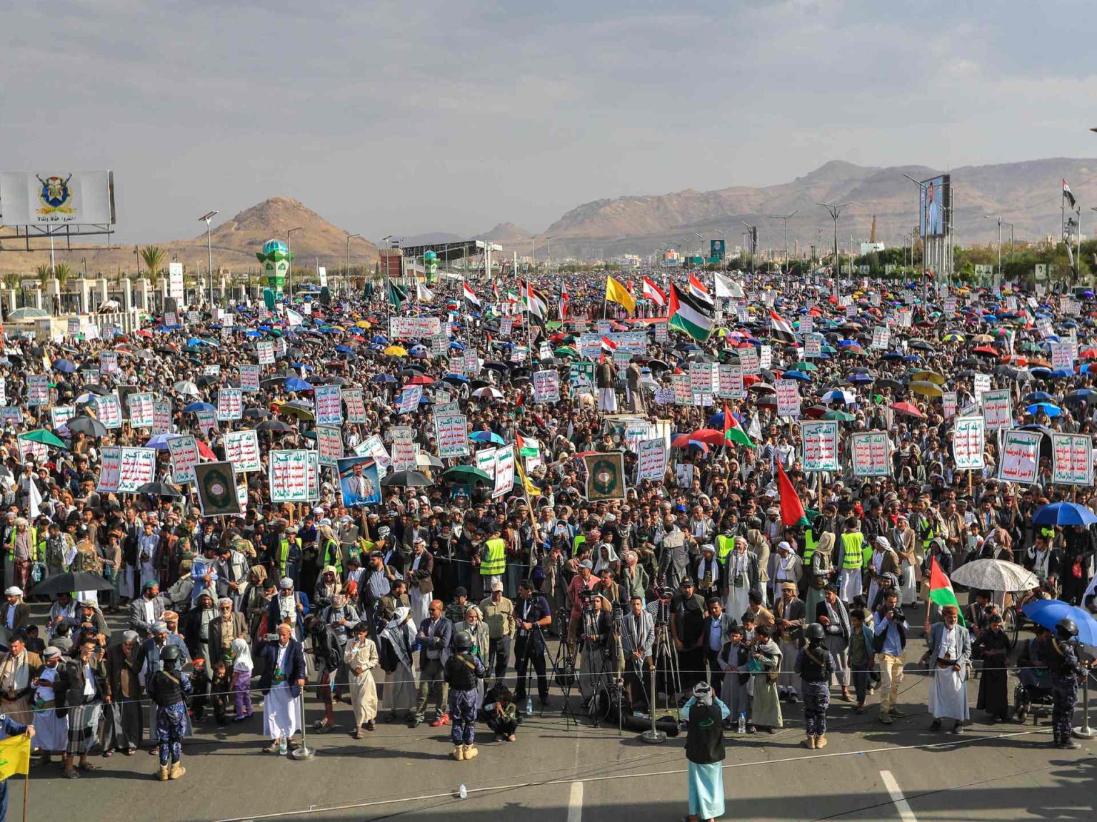 عشرات الآلاف في مظاهرات عدة باليمن وموريتانيا والمغرب نصرة لغزة