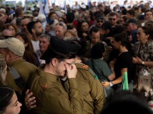 إعلام إسرائيلي: ما ندفعه من أثمان بغزة لا يستوعبه عقل وجنودنا مستنزفون