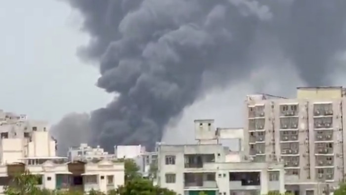 رحلة Air India إلى لندن التي تحمل 242 شخصًا في أحمد آباد