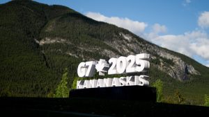 محاكمة مارك كارني من قبل G7 Summit كما تأتي “Godzilla” إلى كندا