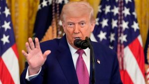 يمكن أن يأتي الإضراب الإسرائيلي على إيران يوم الجمعة ، يقول أشخاص مطلعون على الخطط
