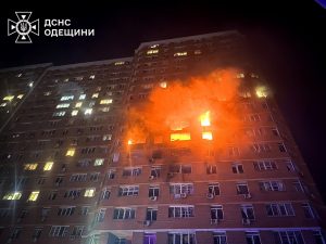 رئيس بولندا يصل كييف وهجوم روسي على أوديسا يوقع قتلى وجرحى