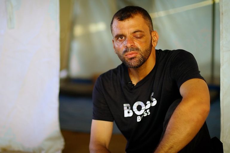 معاناة النزوح والبحث عن لقمة العيش