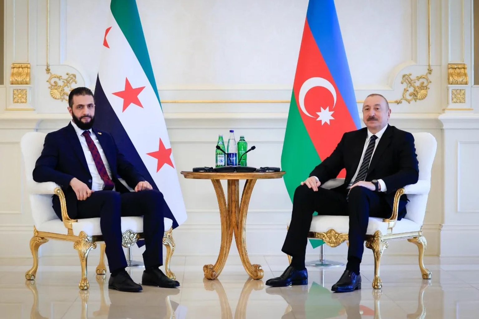 الشرع في أذربيجان وتفاهم بشأن الطاقة بين دمشق وباكو