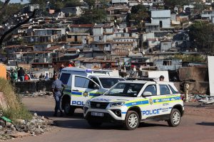 فنانون وسياسيون ورجال أعمال.. عالم سفلي من تحالف الجريمة مع السلطة والثروة في جنوب أفريقيا؟