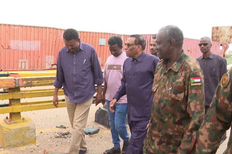 رئيس الوزراء السوداني بالخرطوم :العمل على اعادة ما دمرته الحرب