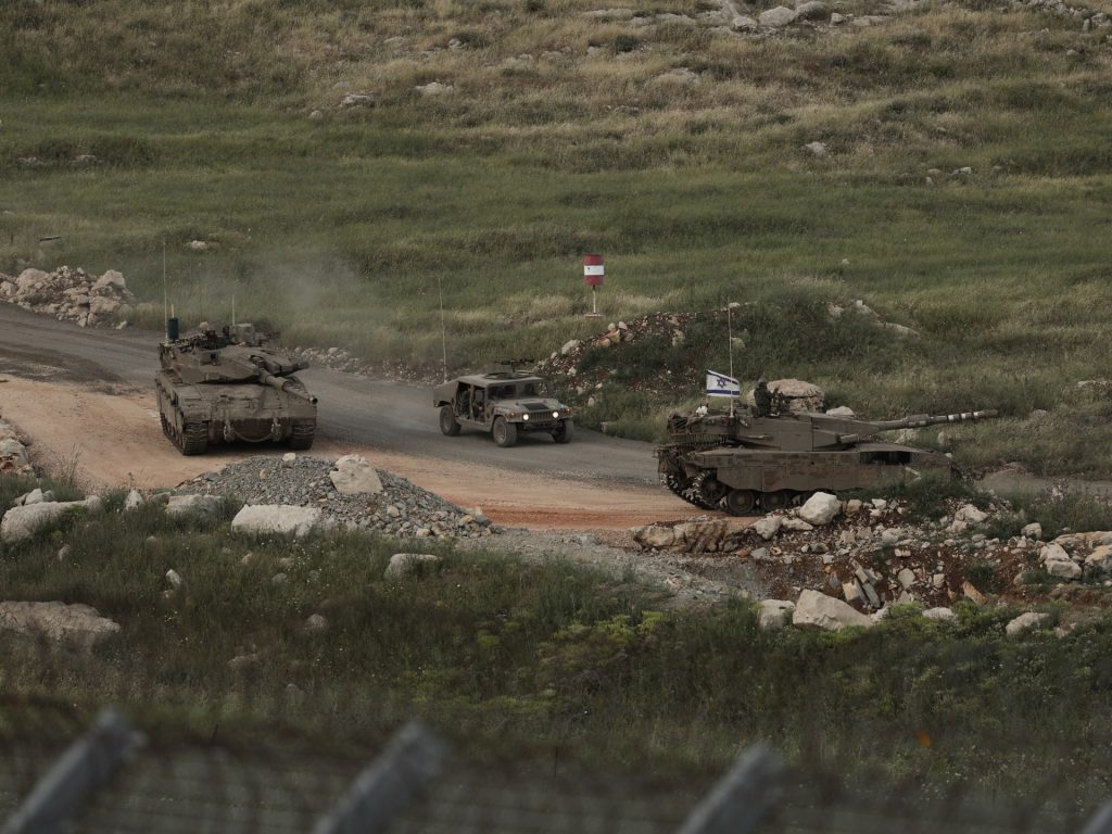 أنباء عن إنزال جوي إسرائيلي قرب دمشق وتوغل في درعا