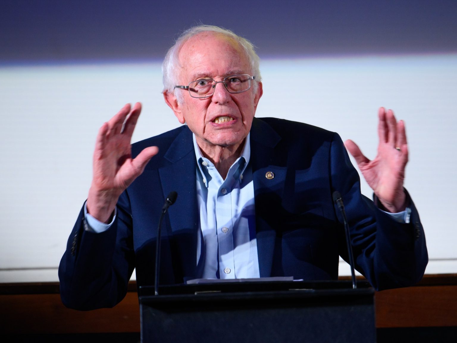 ساندرز: لا يمكن الاستمرار في تمويل حكومة قتلت 60 ألف فلسطيني