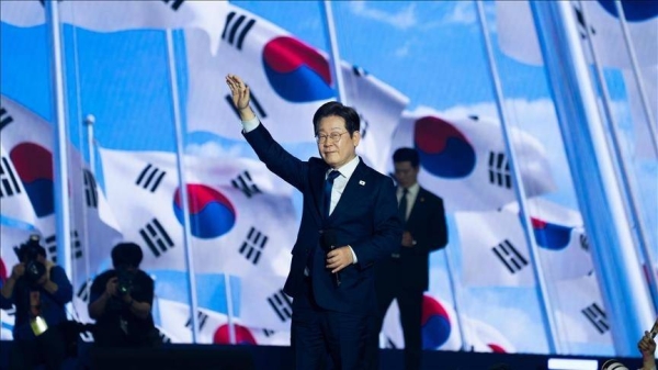 يرتفع تصنيف موافقة الرئيس لي إلى 65 ٪ مع دخول كوريا الجنوبية فصل سياسي جديد