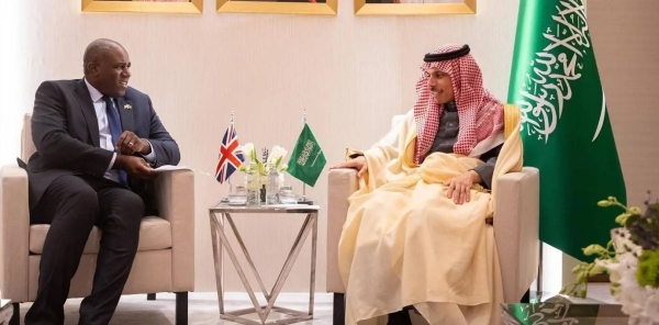 السعودي ، بريطانيا ، تناقش التطورات الإقليمية في مكالمة هاتفية