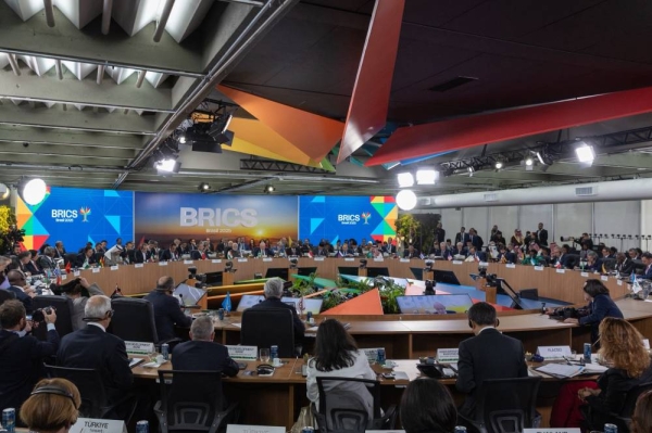 يقول وزير الخارجية في قمة بريكس إن المملكة العربية السعودية تسعى إلى تعاون أعمق متعدد الأطراف للتنمية المشتركة.