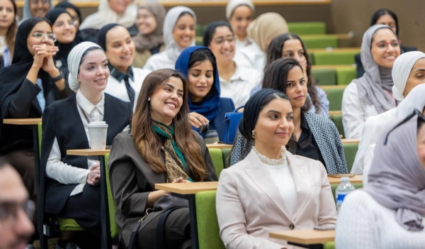 يلتقي الوزير السعودي للمبتكرين والباحثين في لندن لدفع الاقتصاد الذي يحركه التكنولوجيا