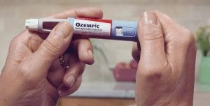 يحذر المسؤول الصحي من الاستخدام غير الخاضع للإشراف للعقاقير لانقاص الوزن مثل Ozempic ، Mounjaro