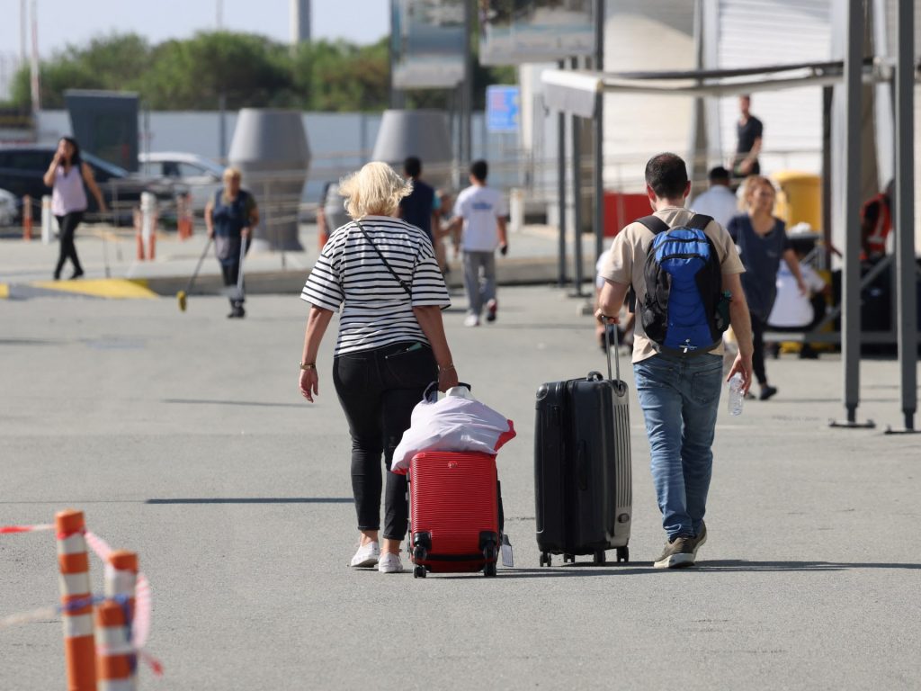 معاريف: معظم سكان غلاف غزة لا يشعرون بالأمان