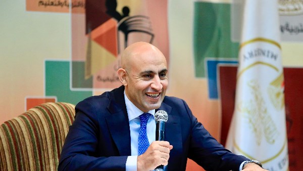 محمد عبد اللطيف يعلن 4 إجراءات لتحقيق التحول الرقمي في التعليم محمد عبد اللطيف يعلن 4 إجراءات لتحقيق التحول الرقمي في التعليم