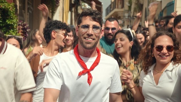 شايفة إيه.. عزيز مرقة يطرح أول أغنيات ألبومه الجديد