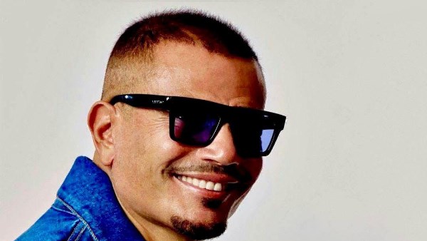 عمرو دياب يحتل صدارة اليوتيوب لليوم الرابع عشر على التوالي