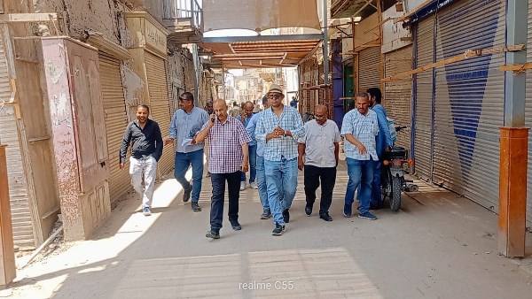 الانتهاء من دهان 175 منزلًا بمحيط معبد إسنا