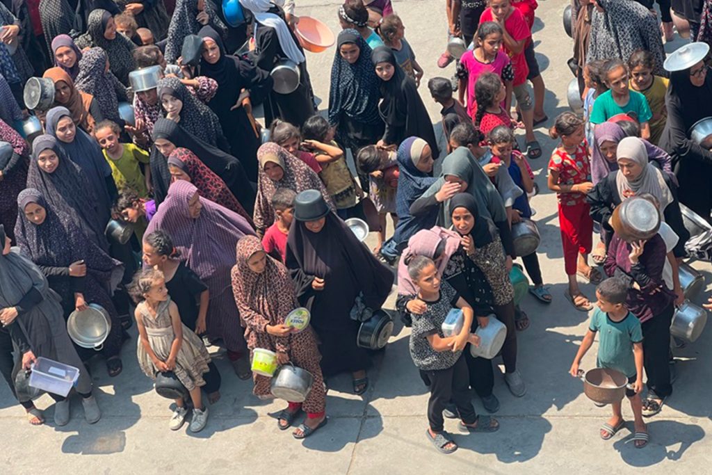 منظمة حقوقية: إسرائيل تروج لوهم الإغاثة وتواصل استخدام التجويع سلاحا