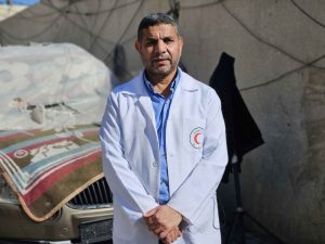 الاحتلال يعتقل مدير المستشفيات الميدانية بغزة مروان الهمص