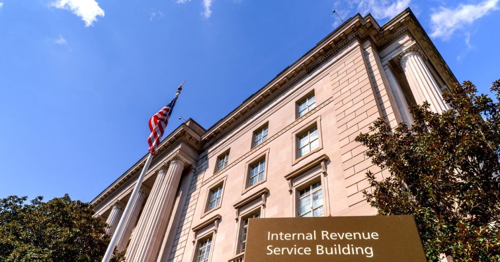 وضع DOGE أداة تقديم الضرائب المجانية على تقطيع كتلة بعد اجتماع واحد مع جماعات الضغط