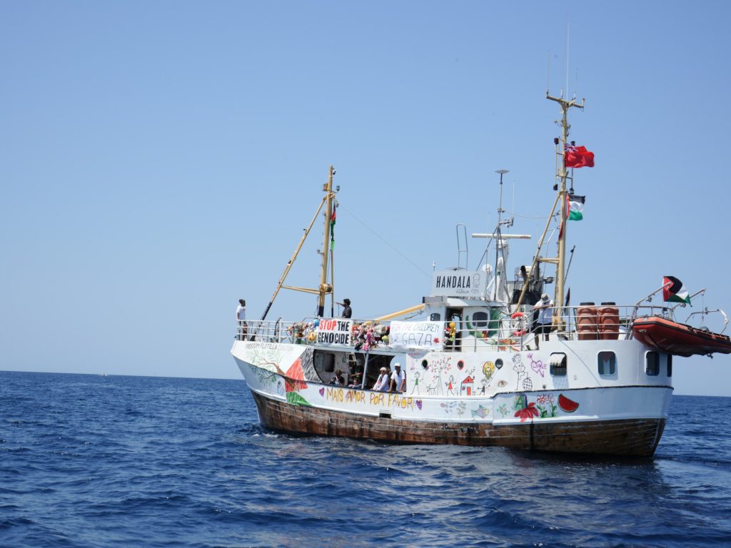 ناشطون أميركيون وفرنسيون يطالبون حكوماتهم بحماية “حنظلة”