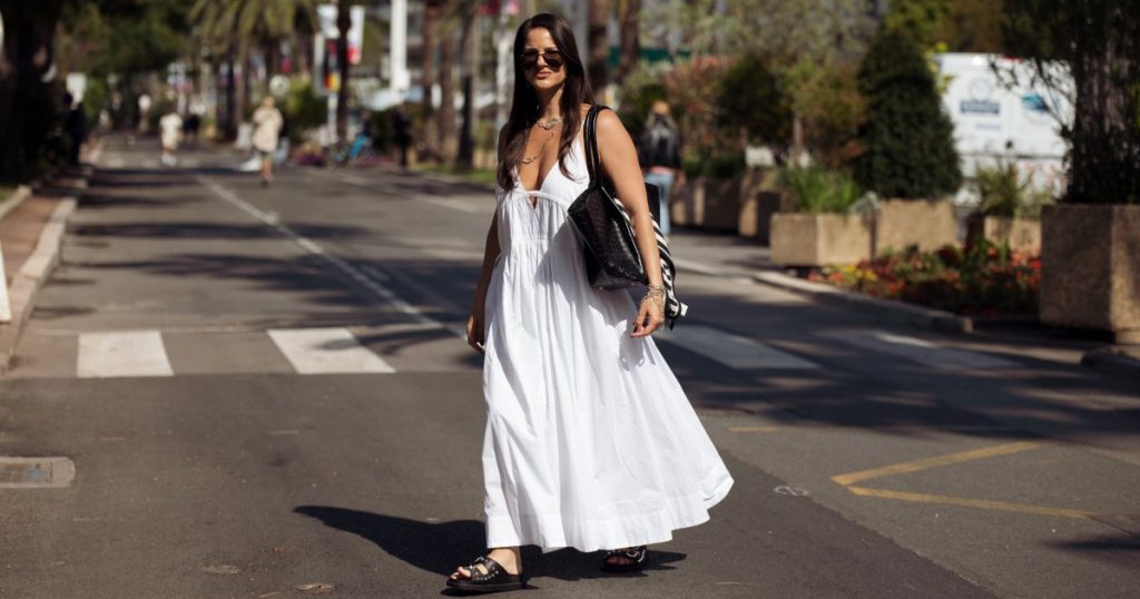 هذه الفساتين السائبة الـ 17 ضئيلة إطارك أفضل من أنماط bodycon – بدءًا من 6 دولارات