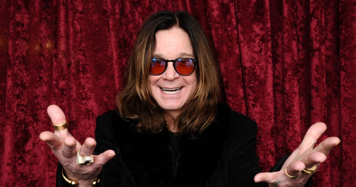 كان Ozzy Osbourne معروفًا باسم أمير الظلام لسبب ما في كل لحظاته يا إلهي