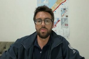 إسرائيل ترفض تمديد تأشيرة مسؤول أممي ندد بقتل مجوّعي غزة