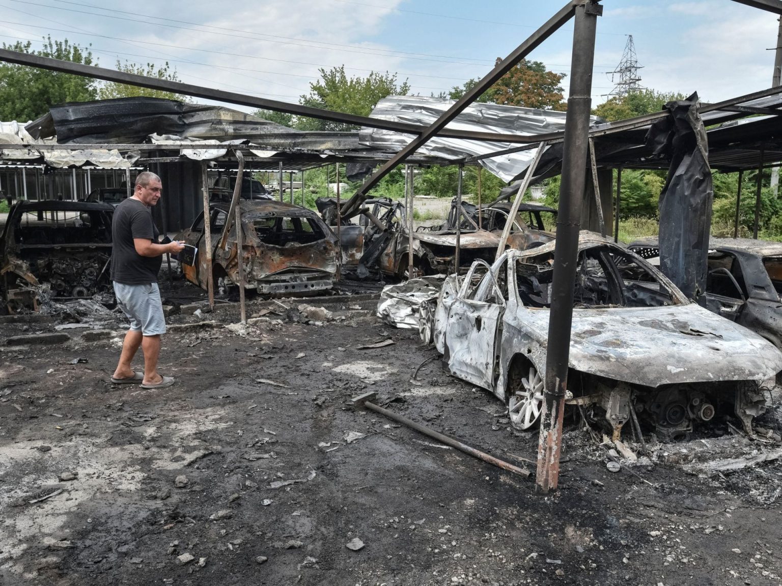 عشرات القتلى والجرحى بضربات روسية استهدفت جنوب شرق أوكرانيا