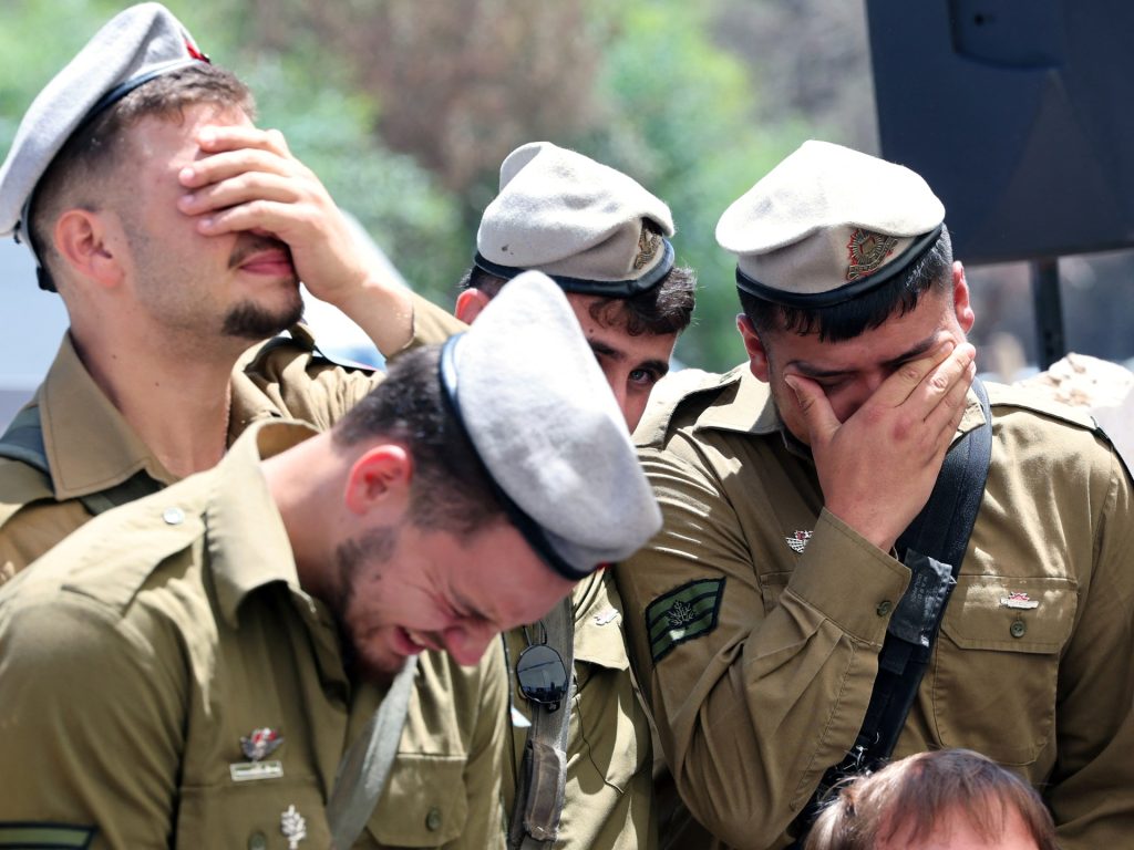 والدة أسير إسرائيلي: على نتنياهو ألا يسمح بانهيار مفاوضات الدوحة