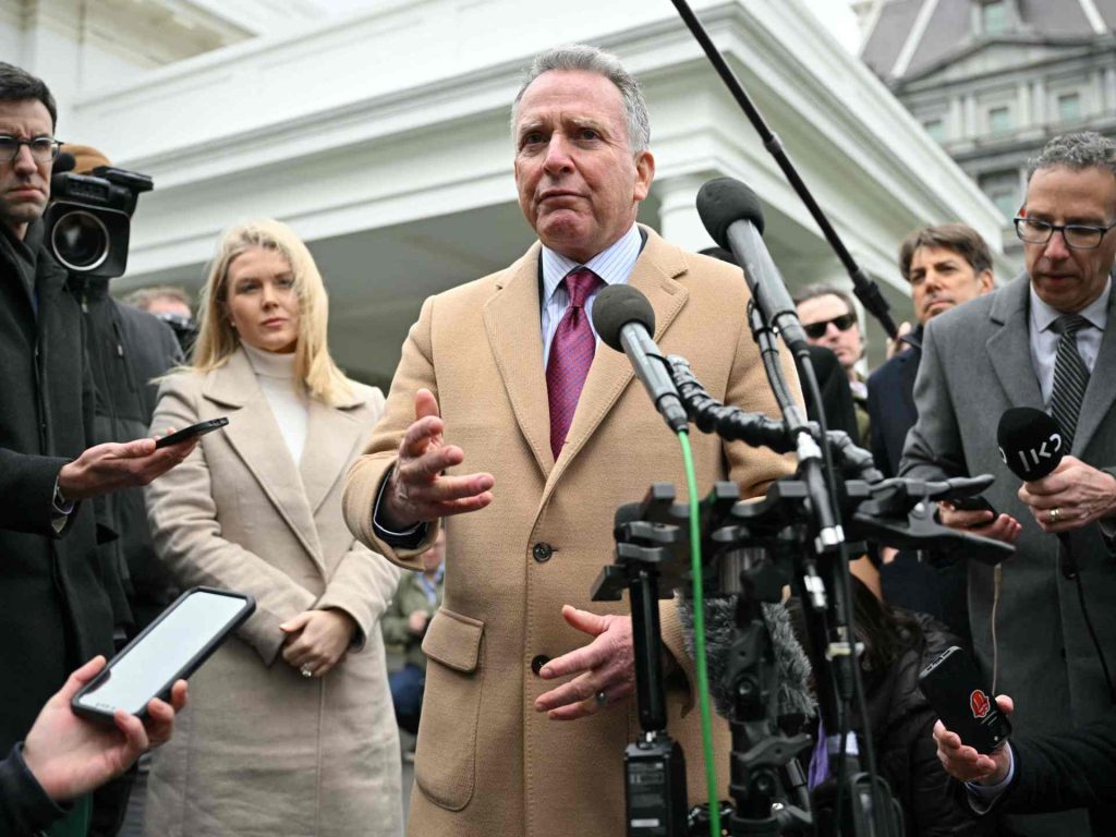 ويتكوف يزور أوروبا للتباحث بشأن ممر للمساعدات الإنسانية بغزة