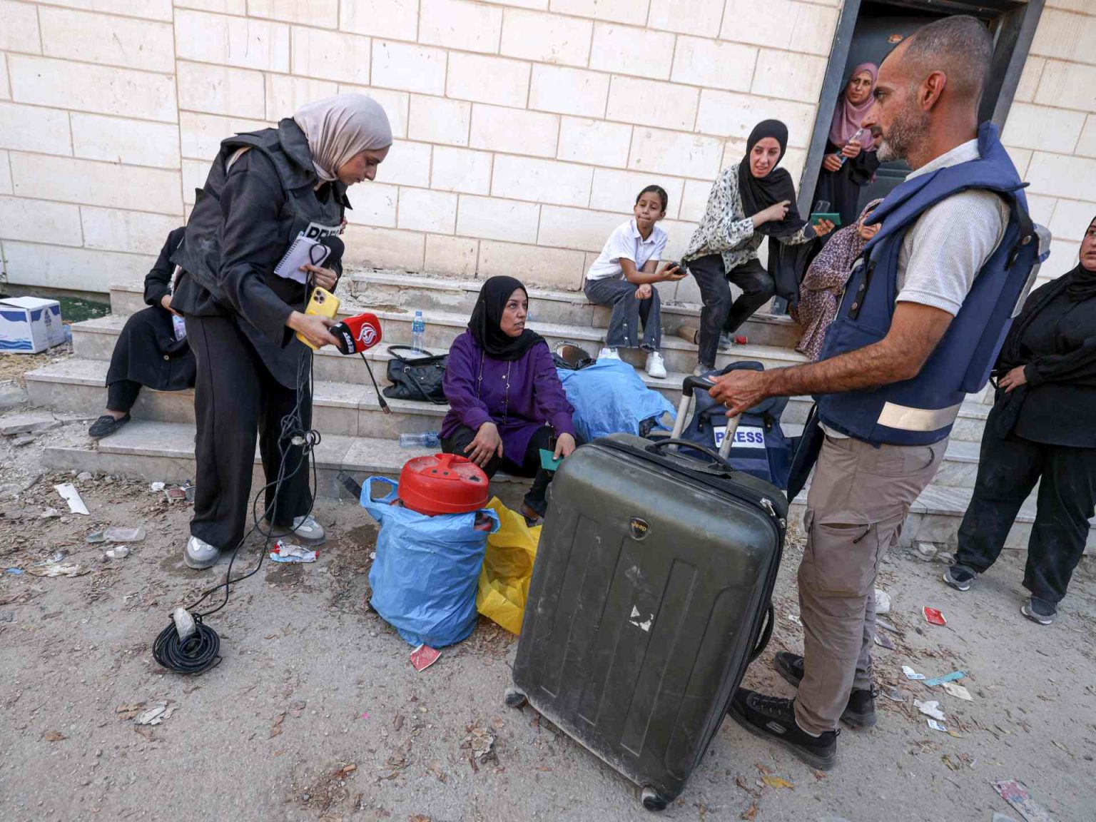 الاحتلال يقتل فلسطينيا في جنين بزعم طعنه جنديا إسرائيليا