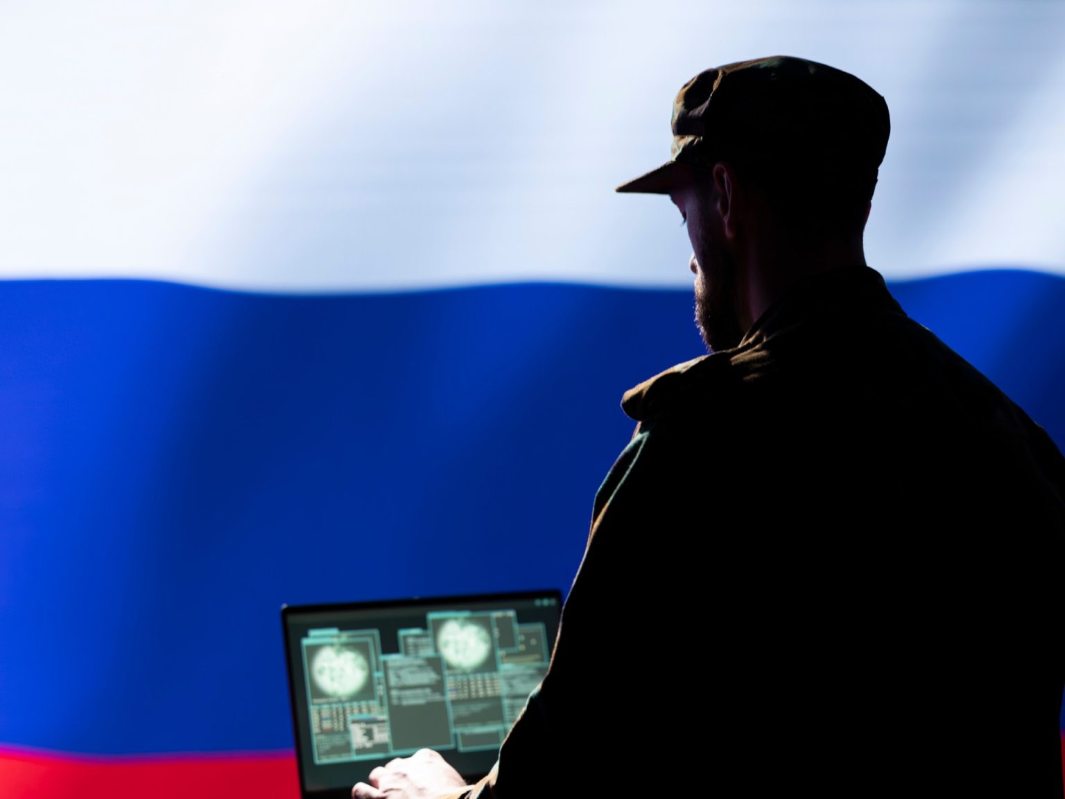 بريطانيا تفرض عقوبات على 18 ضابطا في الاستخبارات الروسية