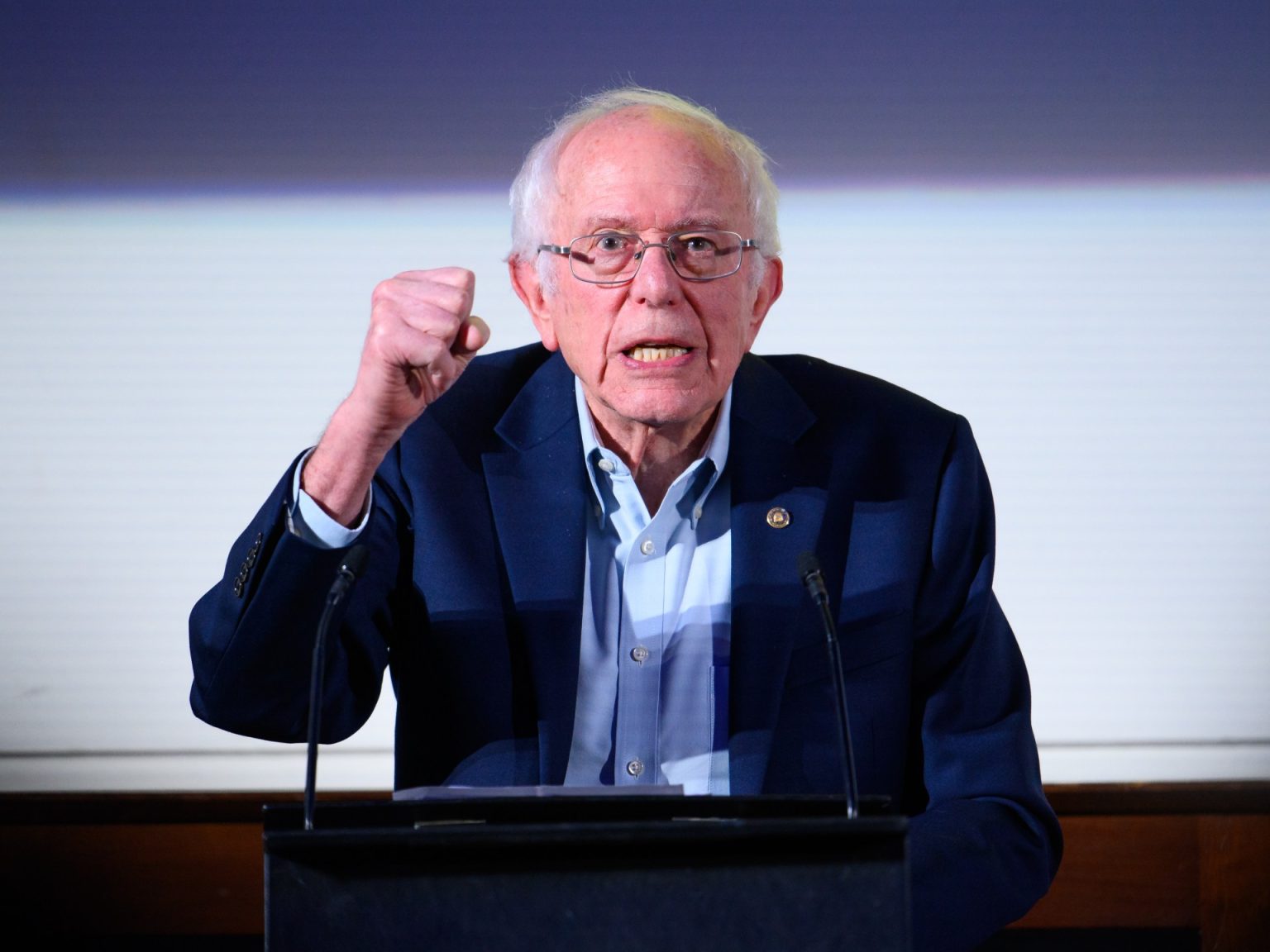 ساندرز: الكونغرس يفرش السجادة الحمراء لنتنياهو المتهم بجرائم حرب