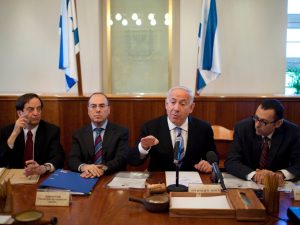 إعلام إسرائيلي: مفاوضات غزة حققت تقدما والطريق ممهد أمام اتفاق