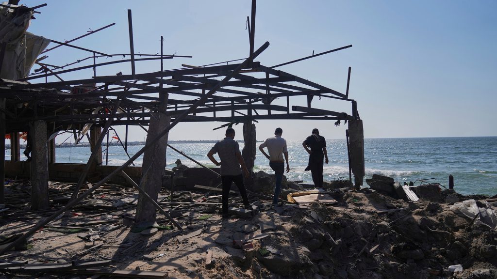 صحف عالمية: تصعيد إسرائيلي بغزة والتوقيت يناسب نتنياهو لعقد اتفاق