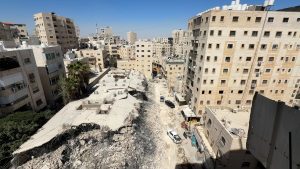 فيديو.. الاحتلال يهدم بناية من 8 شقق و15 متجرا بالقدس