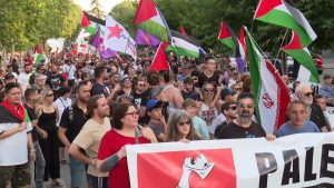 الإعلام الإسباني يرفض رواية إسرائيل ويكشف جرائمها بغزة