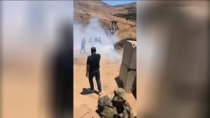 شاهد.. عشرات الدروز يعبرون من إسرائيل إلى سوريا